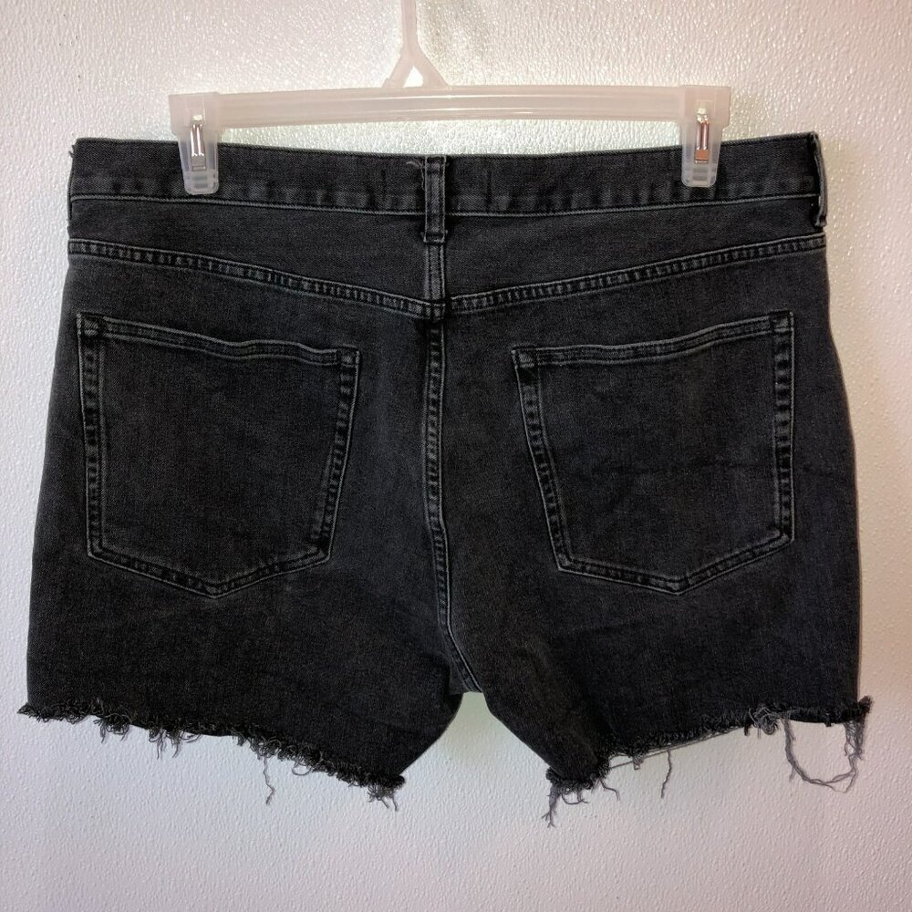 Everlane Uniform Womens Size 16 Black Medium Wash Cut Off Denim Jean Shorts - Picture 7 of 9